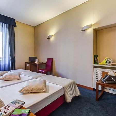 רומא Rovati Guesthouse מראה חיצוני תמונה