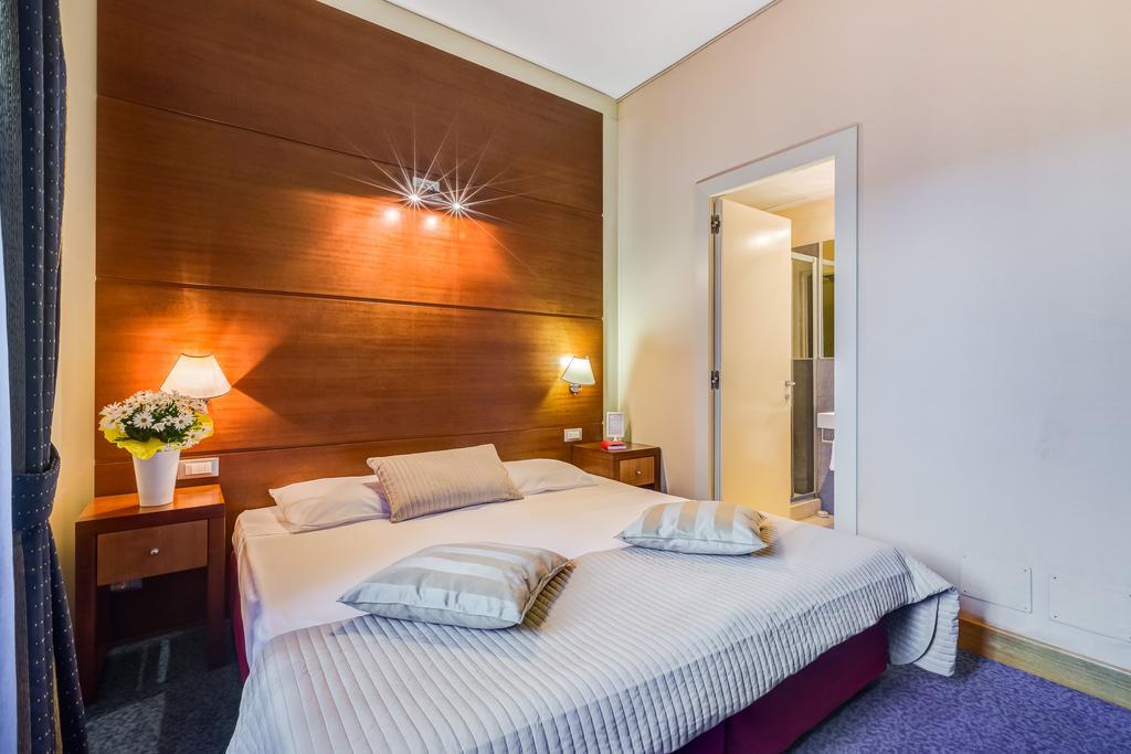 רומא Rovati Guesthouse מראה חיצוני תמונה