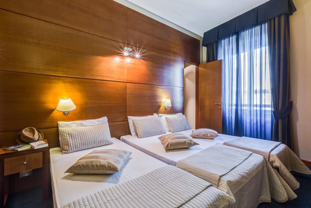 רומא Rovati Guesthouse מראה חיצוני תמונה
