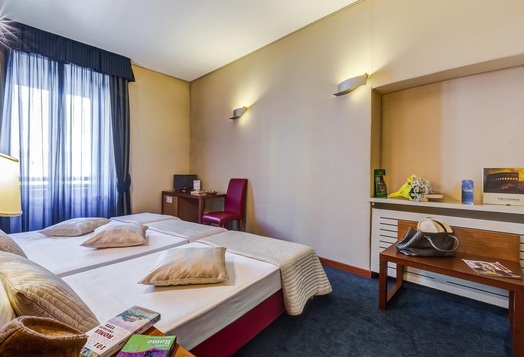 רומא Rovati Guesthouse מראה חיצוני תמונה