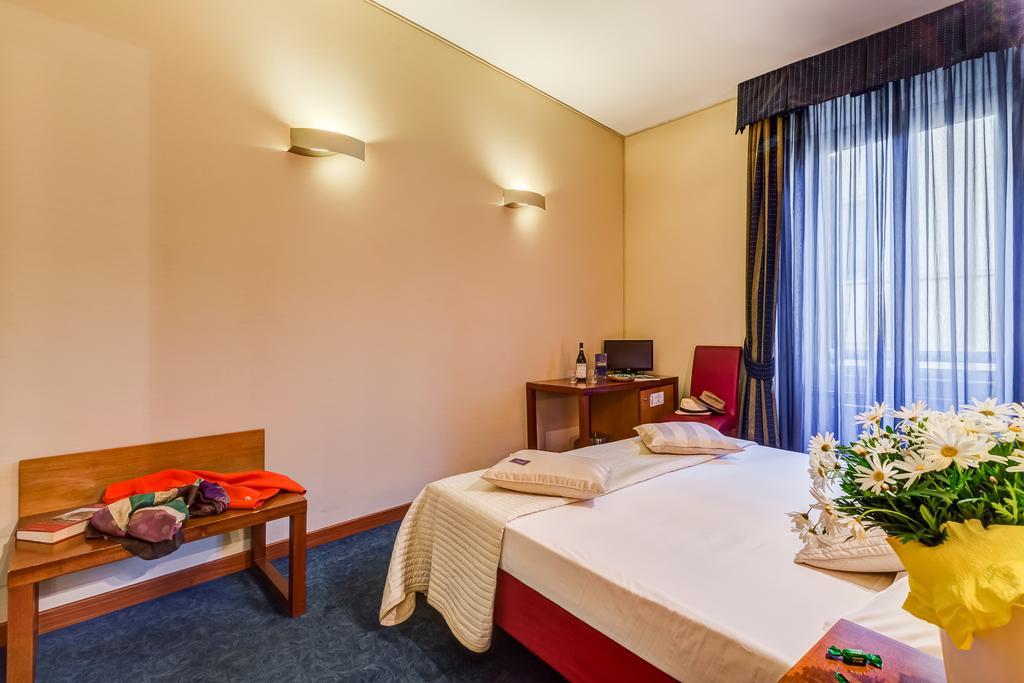 רומא Rovati Guesthouse מראה חיצוני תמונה
