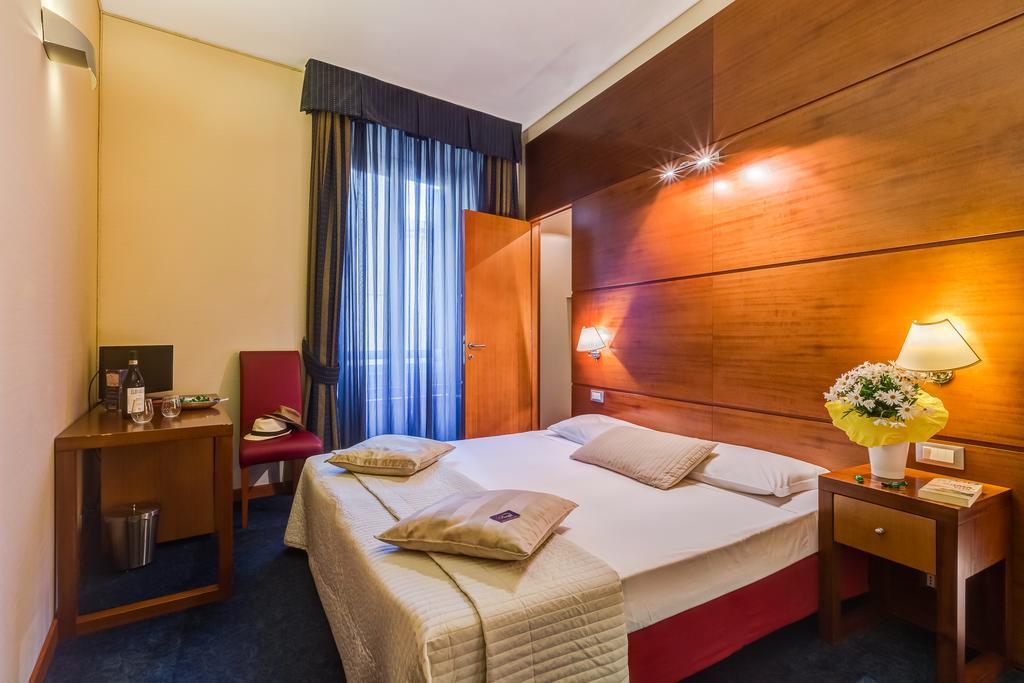 רומא Rovati Guesthouse מראה חיצוני תמונה