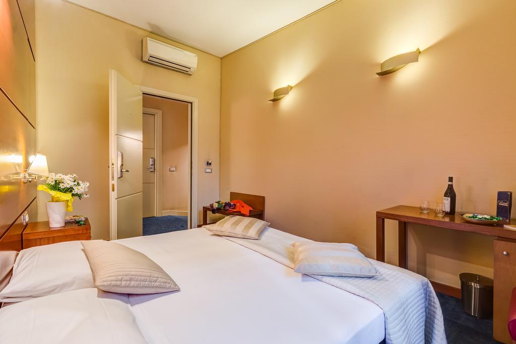 רומא Rovati Guesthouse מראה חיצוני תמונה