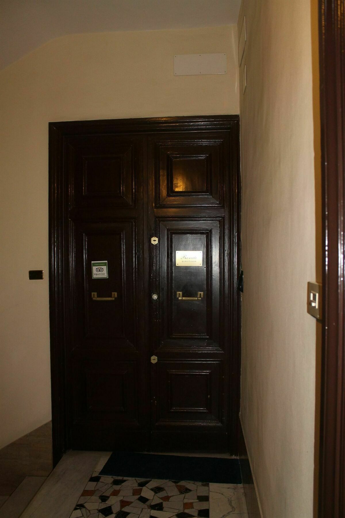 רומא Rovati Guesthouse מראה חיצוני תמונה